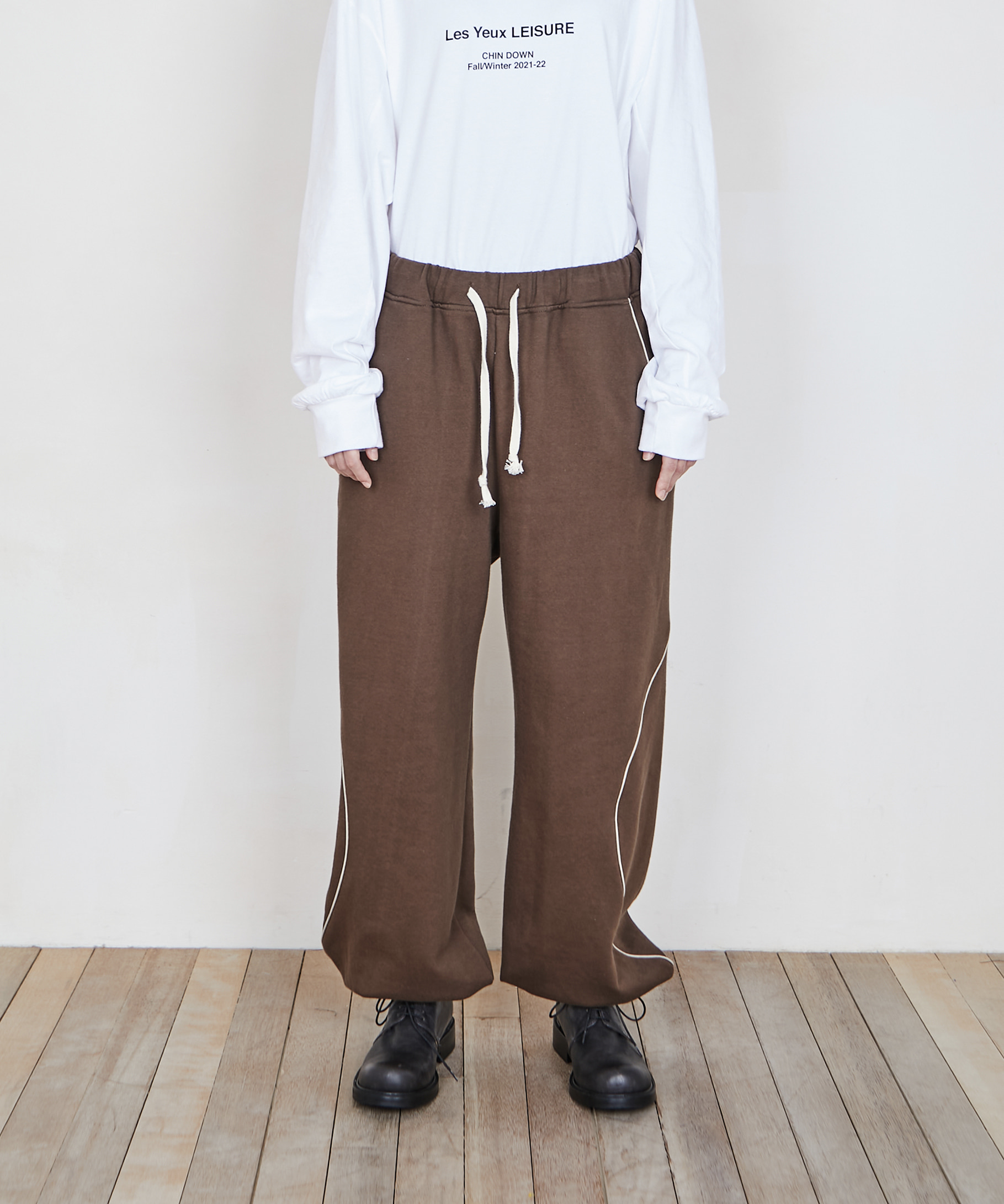 ROUNDED TRACK TROUSER (BROWN)